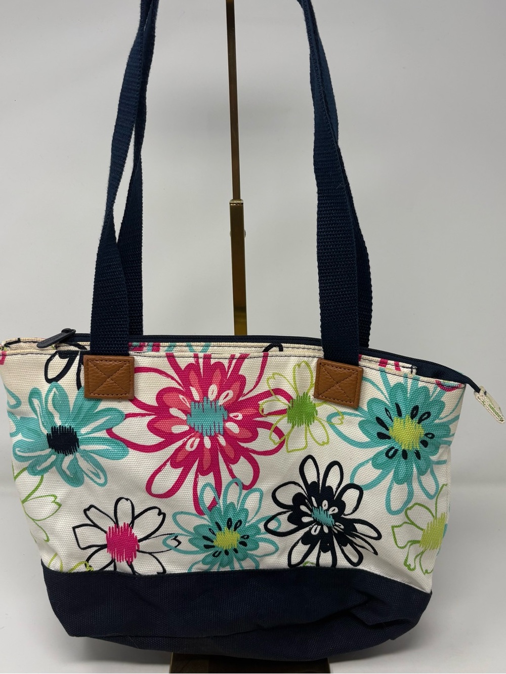 Thirty-One Bag Tote White Flowers